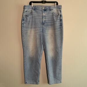 American Eagle, faded‎ light wash mom straight blue jean, women's US 18